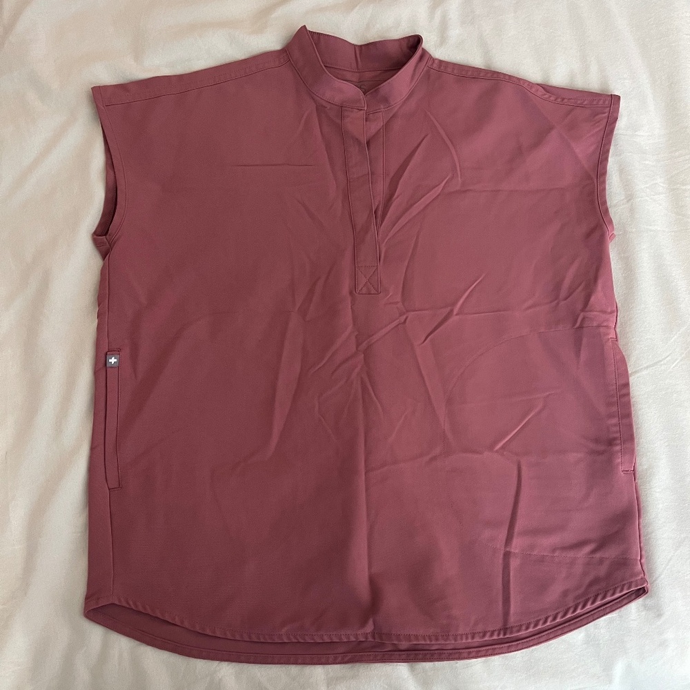 FIGS Rafaela Oversized Scrub Top in Mauve